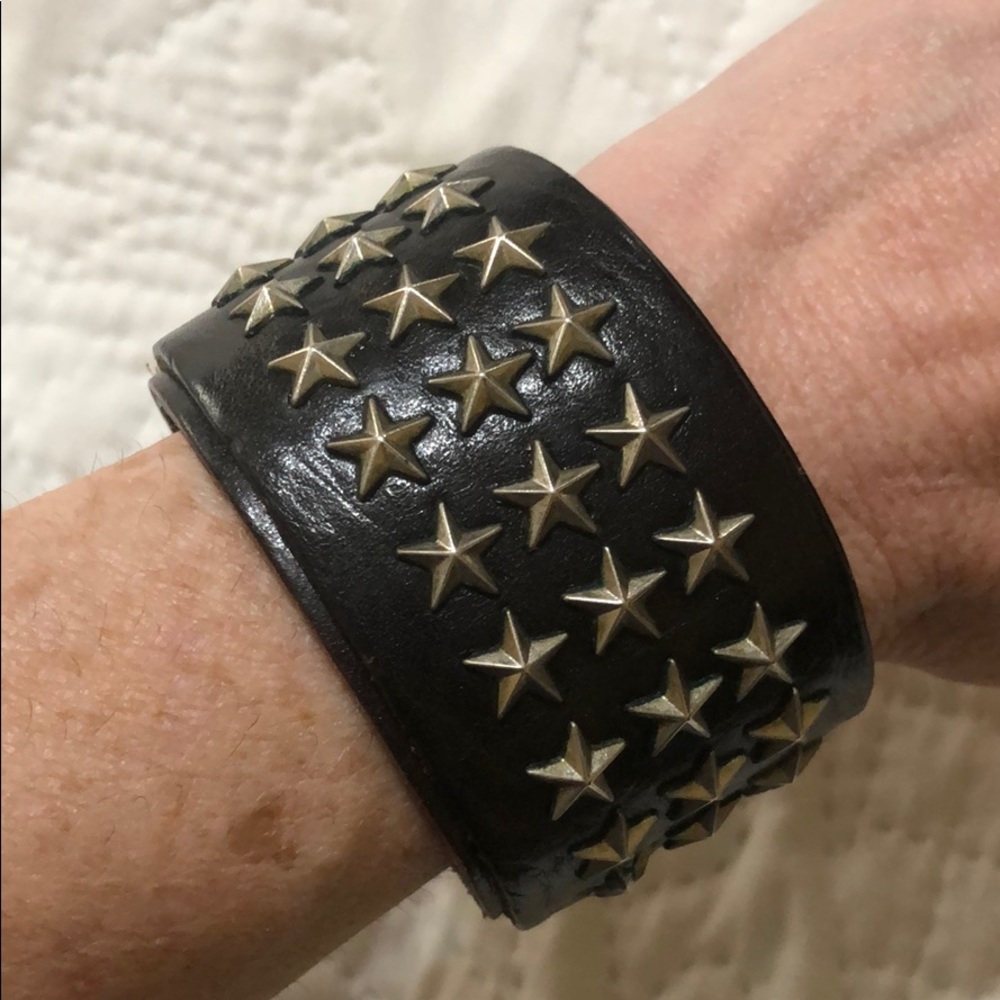 Leather bracelet